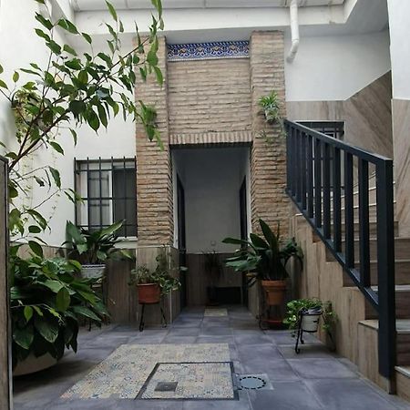 Apartamento En El Fontanal, Casa- Patio De Vecinos Seville Exterior photo